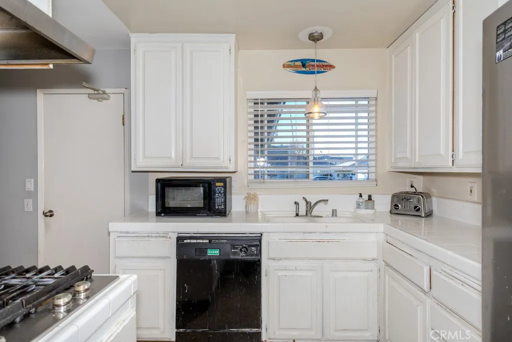 Additional image 47 of 130 N Lohrum Ln, Anaheim Hills, CA 92807