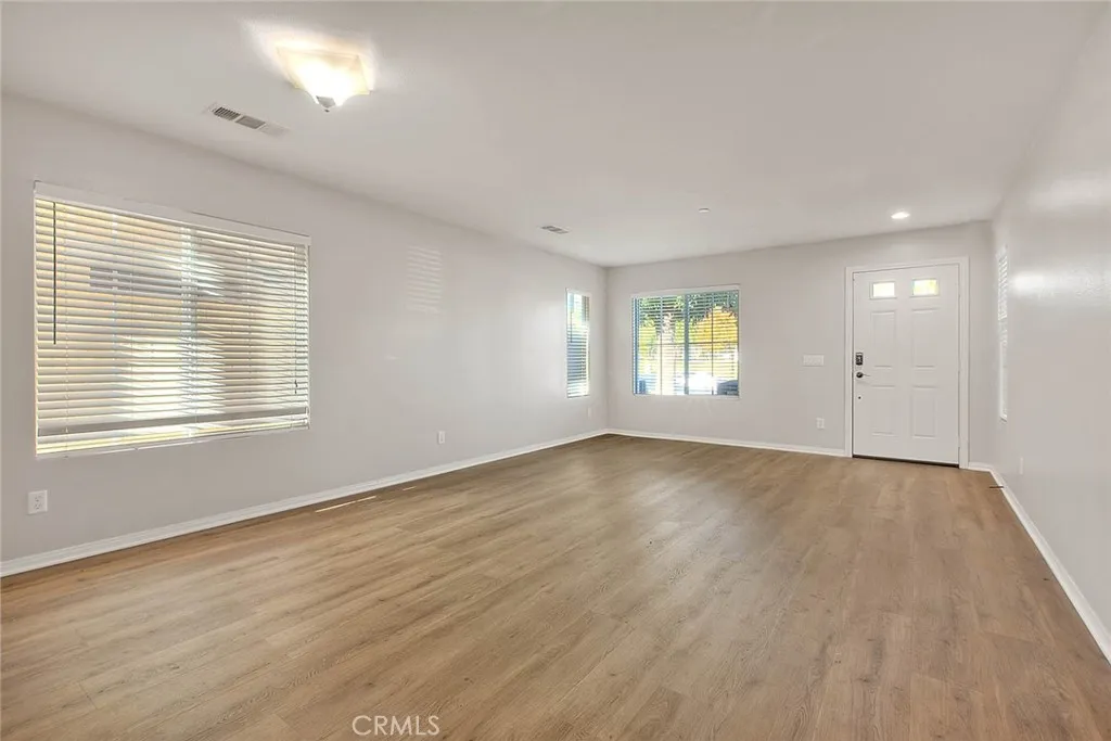 Additional image 6 of 8043 Jamestown Cir, Fontana, CA 92336