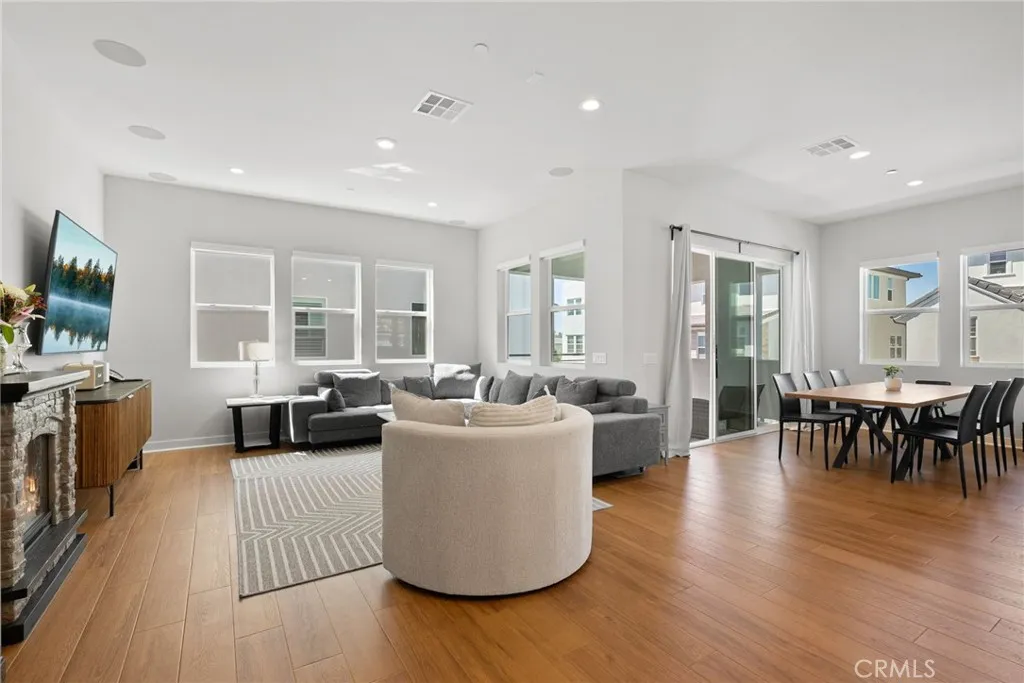 Additional image 78 of 200 Newton, Lake Forest, CA 92630