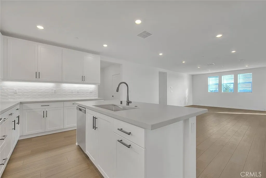 Additional image 42 of 12903 Paradiso Unit 201, Eastvale, CA 92880