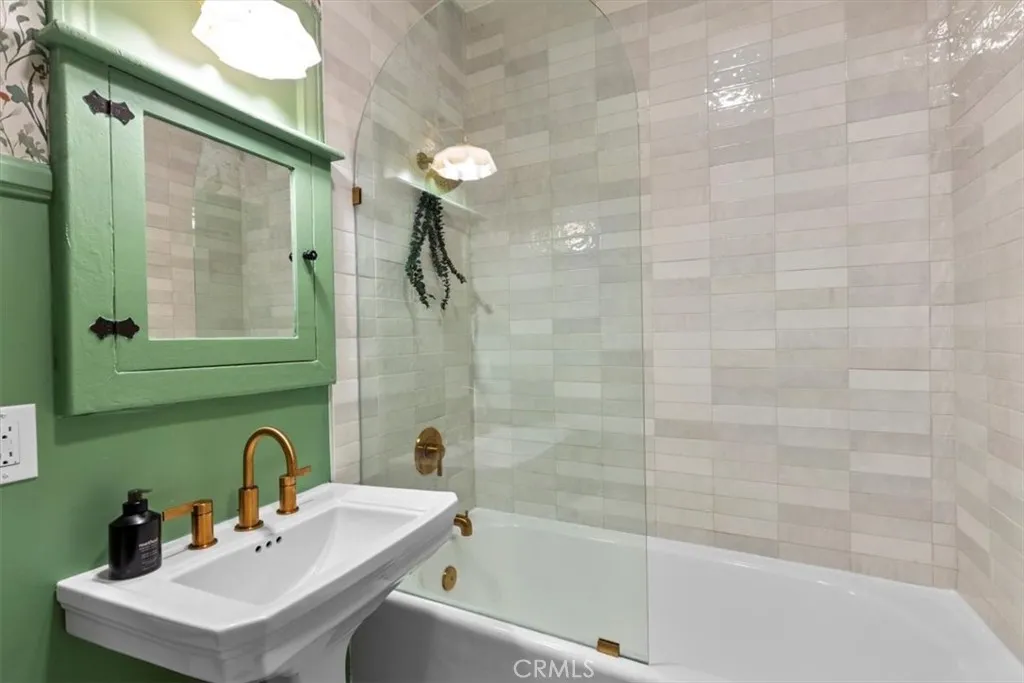 Additional image 52 of 1160 N Madison Ave, Hollywood, CA 90029