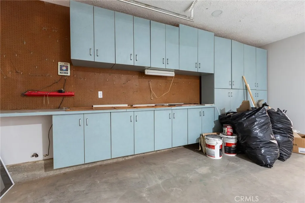 Additional image 117 of 10731 Anaconda Avenue, Oak Hills, CA 92344