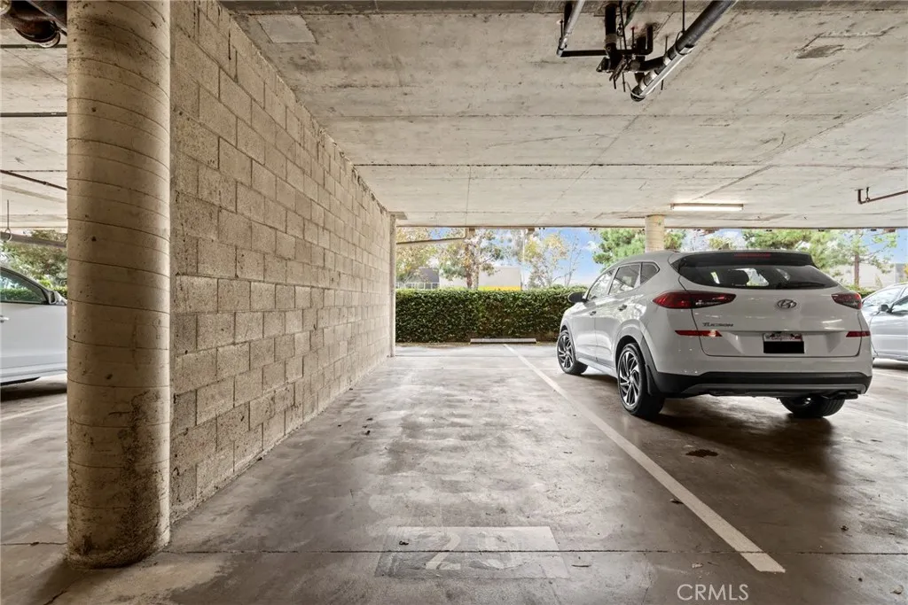 Additional image 32 of 5202 Raintree Circle, Culver City, CA 90230