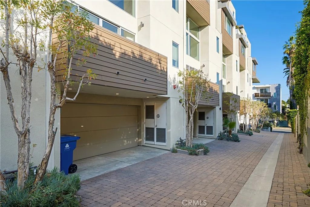 Additional image 72 of 5409 W Wilshire Vista Lane, Los Angeles, CA 90019