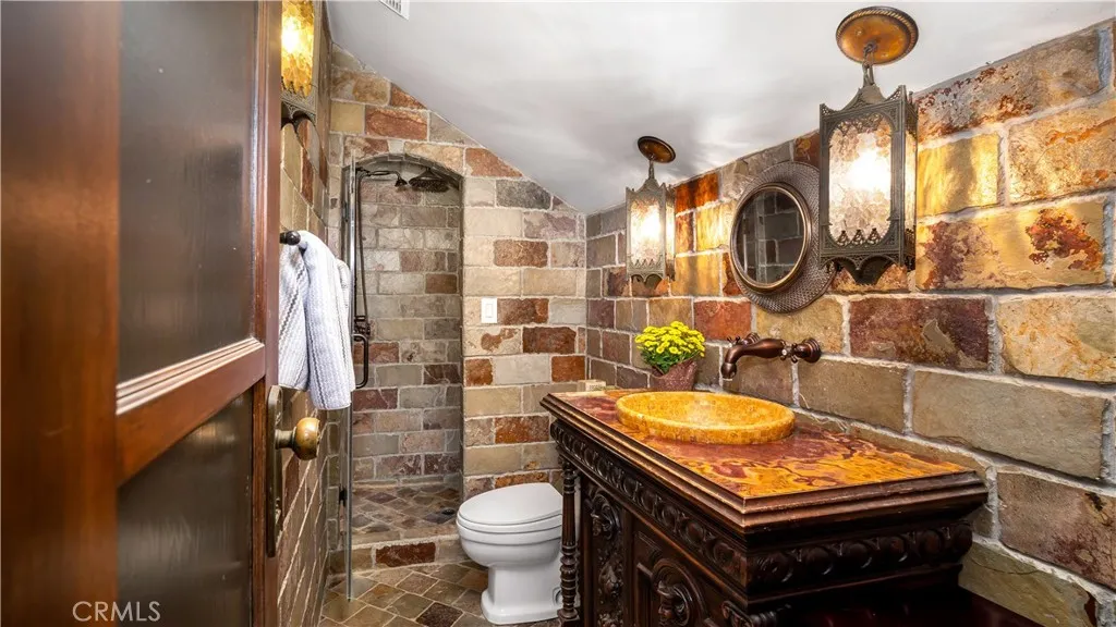 Additional image 126 of 2510 N Park Boulevard, Santa Ana, CA 92706