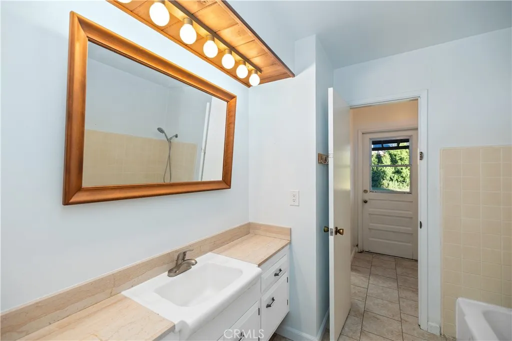 Additional image 21 of 13402 Winthrope Street, Santa Ana, CA 92705