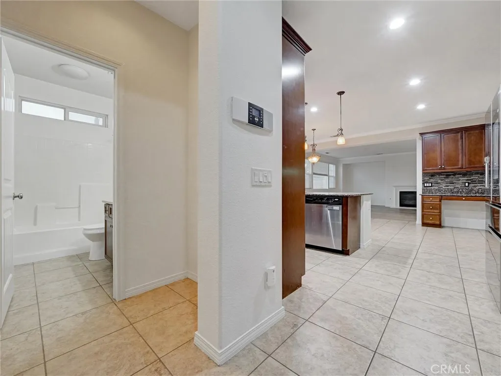 Additional image 93 of 14169 Emmerglen Way, Eastvale, CA 92880