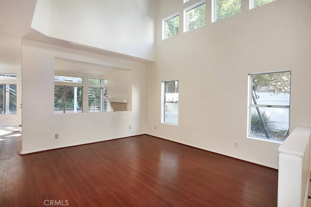 Additional image 7 of 961 S Lone Pine Ln, Anaheim Hills, CA 92808