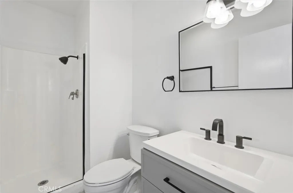 Additional image 13 of 1036 Magnolia Ave Unit 207, Gardena, CA 90247