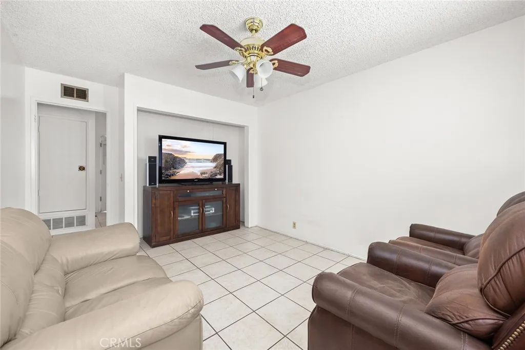 Additional image 48 of 20010 Earlie Avenue, Carson, CA 90746