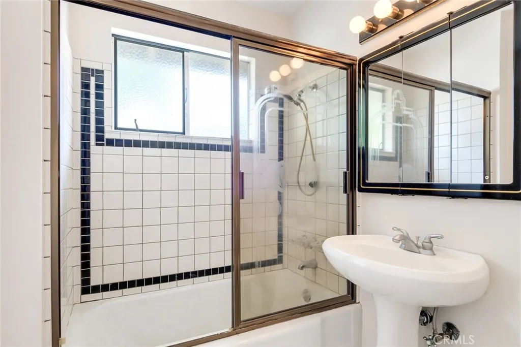 Additional image 20 of 194 W Blaine Street, Riverside, CA 92507