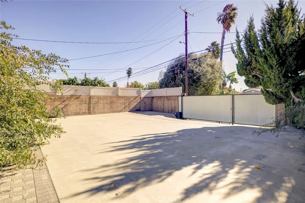 Additional image 72 of 20264 Lassen Street, Chatsworth, CA 91311