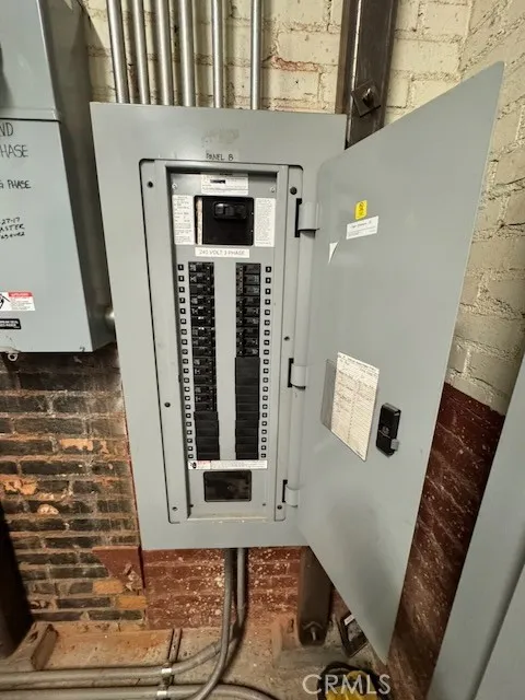 Additional image 60 of 585 E Thompson Boulevard, Ventura, CA 93001