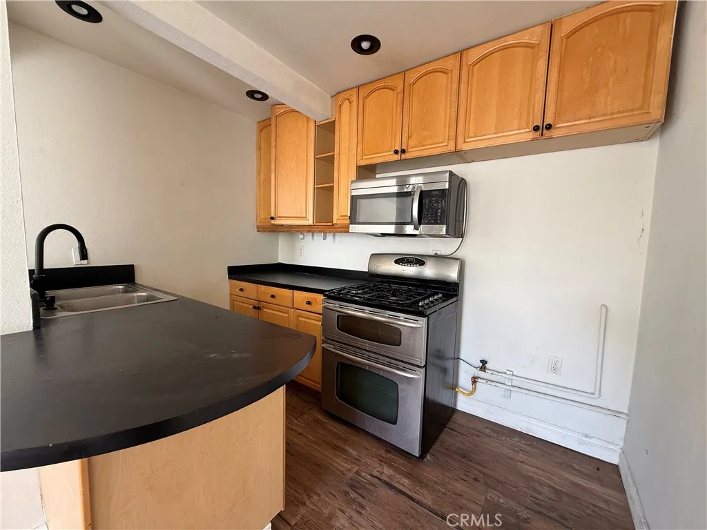 Additional image 14 of 2586 Lake View, Los Angeles, CA 90039