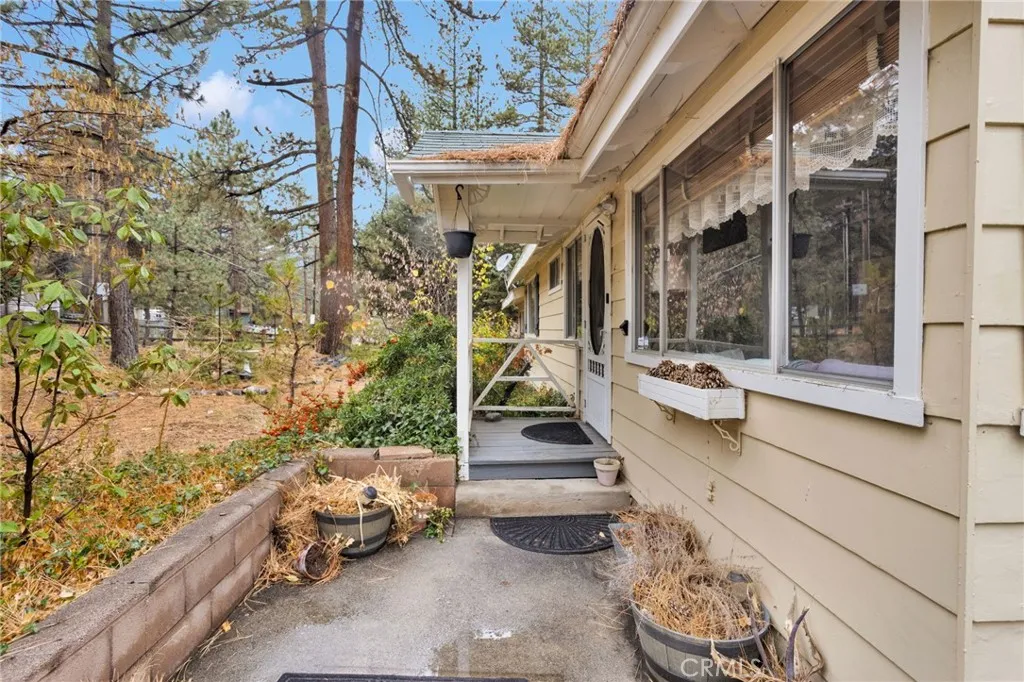 Additional image 11 of 2046 Thrush Rd, Wrightwood, CA 92397