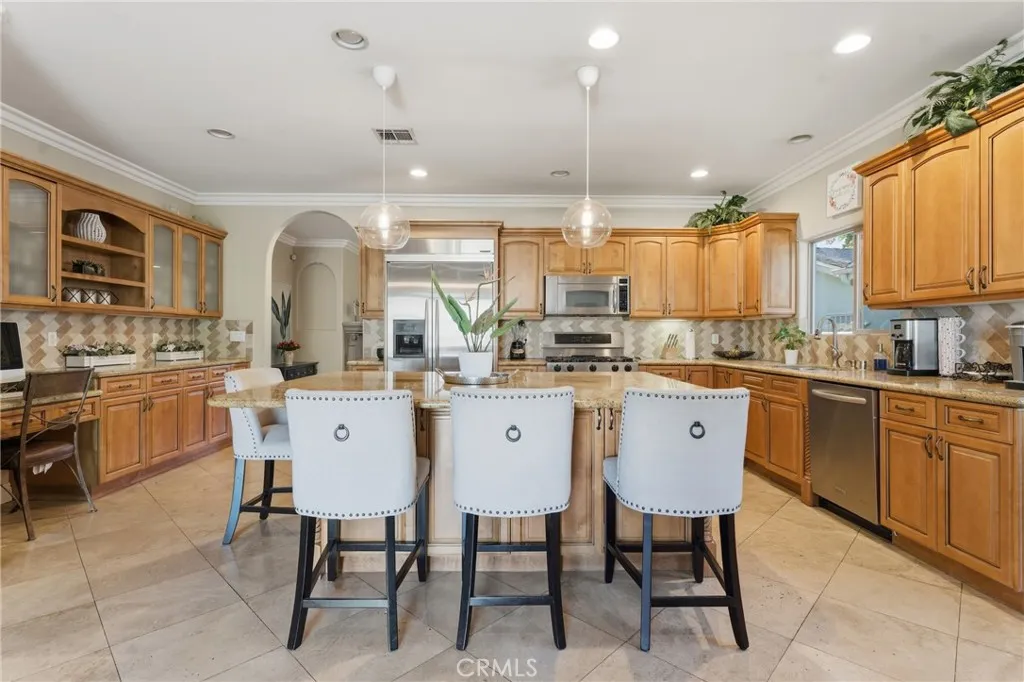 Additional image 9 of 22711 Collins Street, Woodland Hills, CA 91367