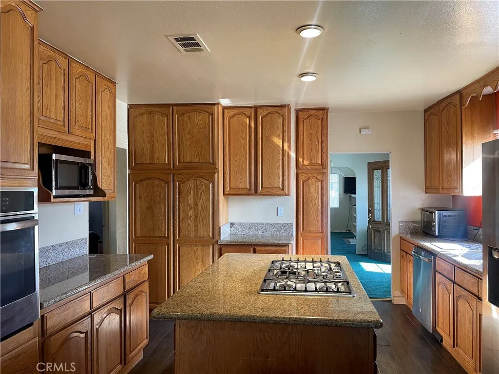 Additional image 16 of 5157 Arlington Avenue, Los Angeles, CA 90043