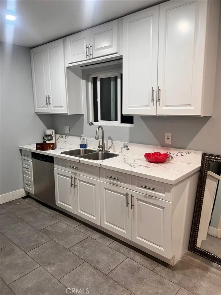 Additional image 31 of 1205 W 57th St, Los Angeles, CA 90037