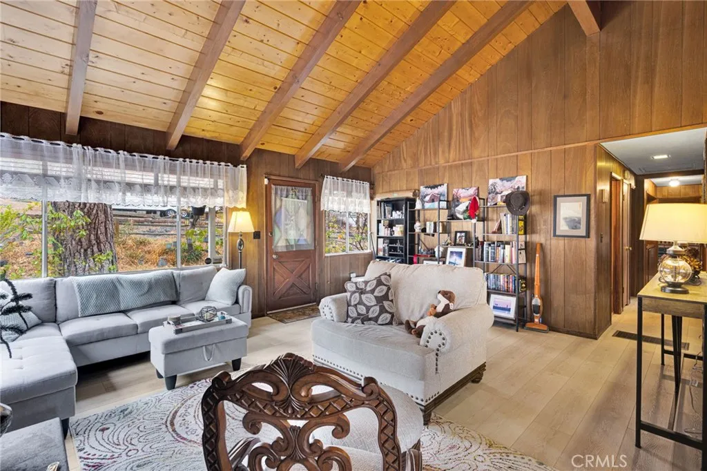 Additional image 15 of 2046 Thrush Rd, Wrightwood, CA 92397