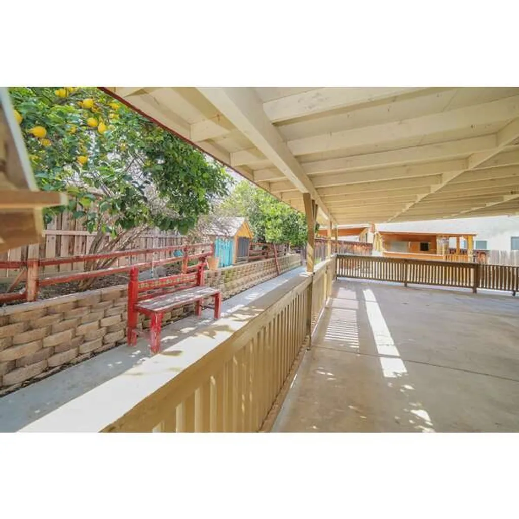 868 Peaceful Ln, San Jacinto, CA 92582