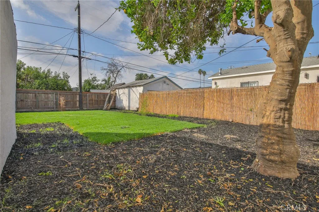 Additional image 72 of 946 E 104th St, Los Angeles, CA 90002