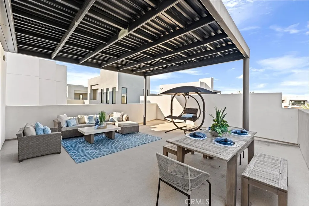 Additional image 98 of 419 Transport, Tustin, CA 92782