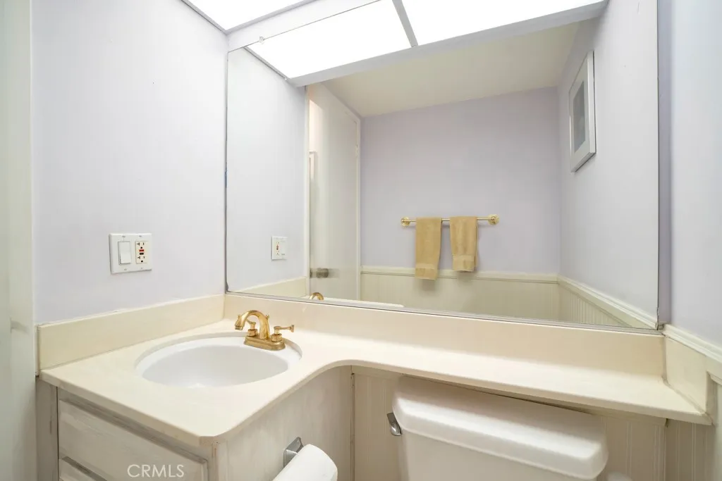 Additional image 18 of 19431 Sherman Way Unit 10, Reseda, CA 91335