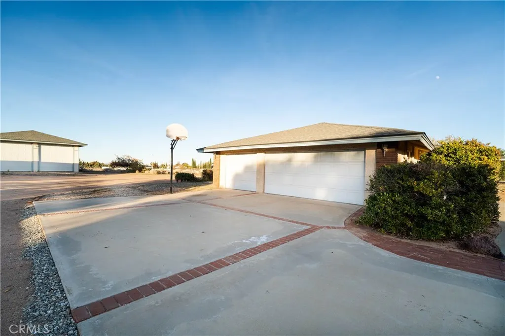 Additional image 65 of 14032 Tioga Street, Oak Hills, CA 92344