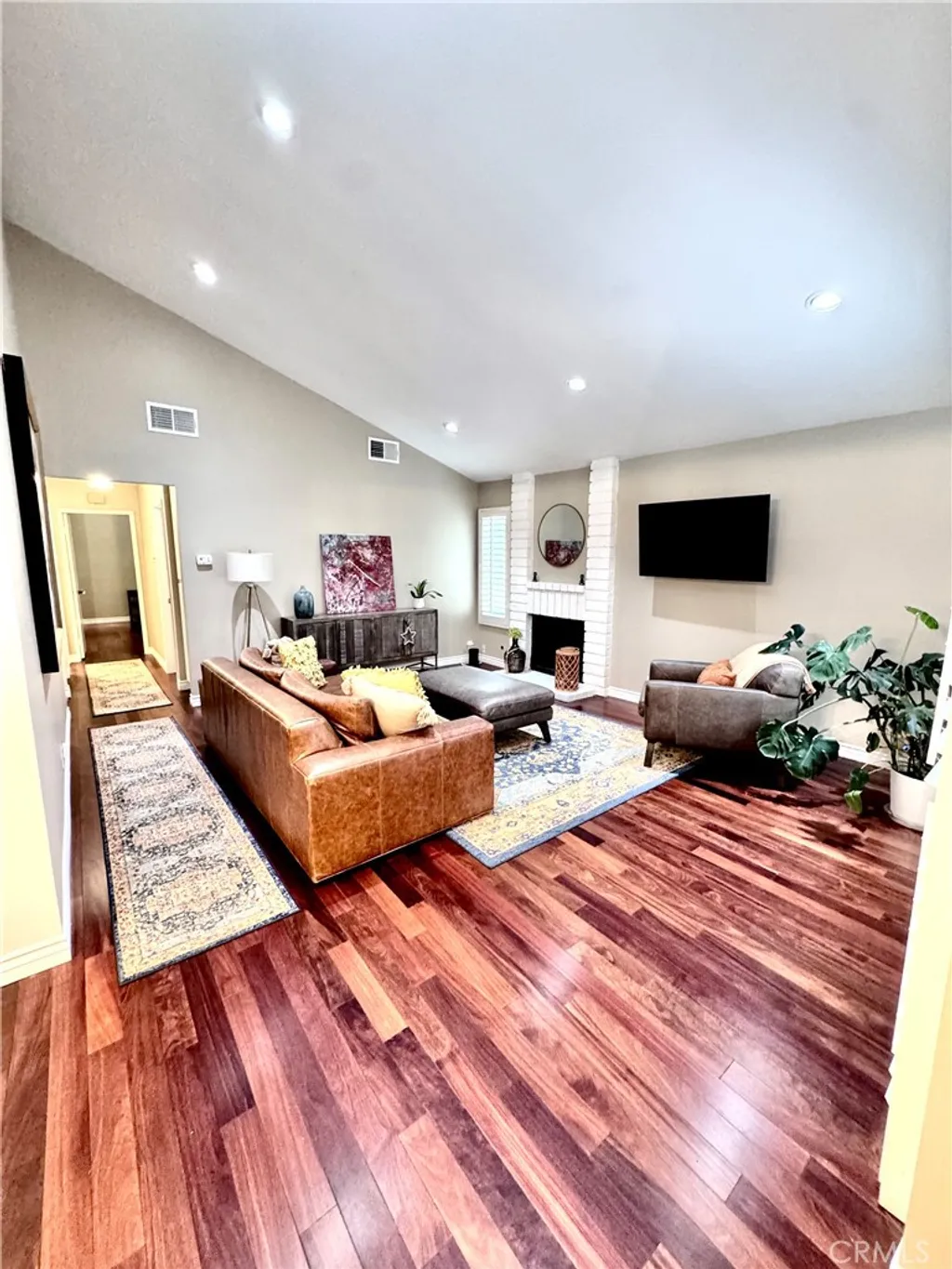 Additional image 3 of 16255 Devonshire Unit 7, Granada Hills, CA 91344