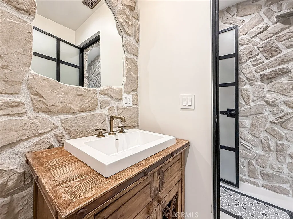 Additional image 128 of 33239 Mulholland Highway, Malibu, CA 90265