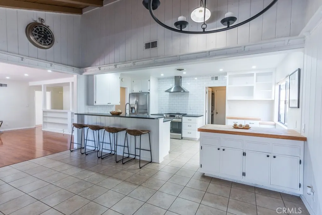 Additional image 107 of 6563 Bianca, Lake Balboa, CA 91406