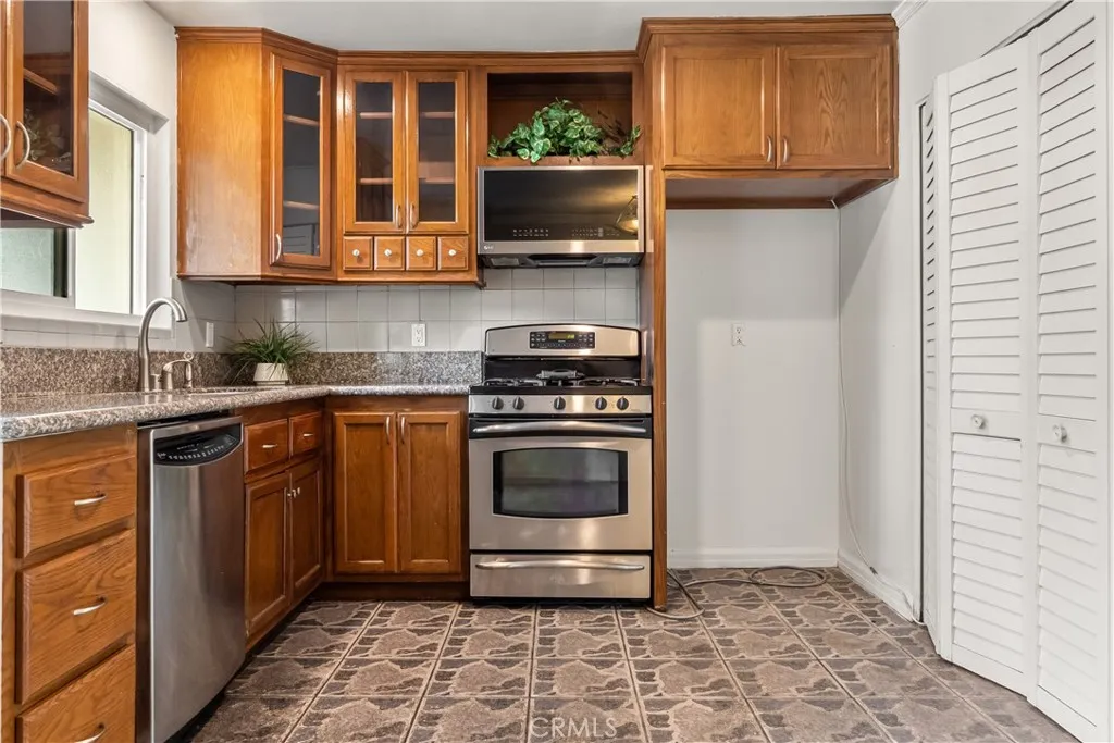 Additional image 34 of 23550 S Western Ave. Unit B, Harbor City, CA 90710