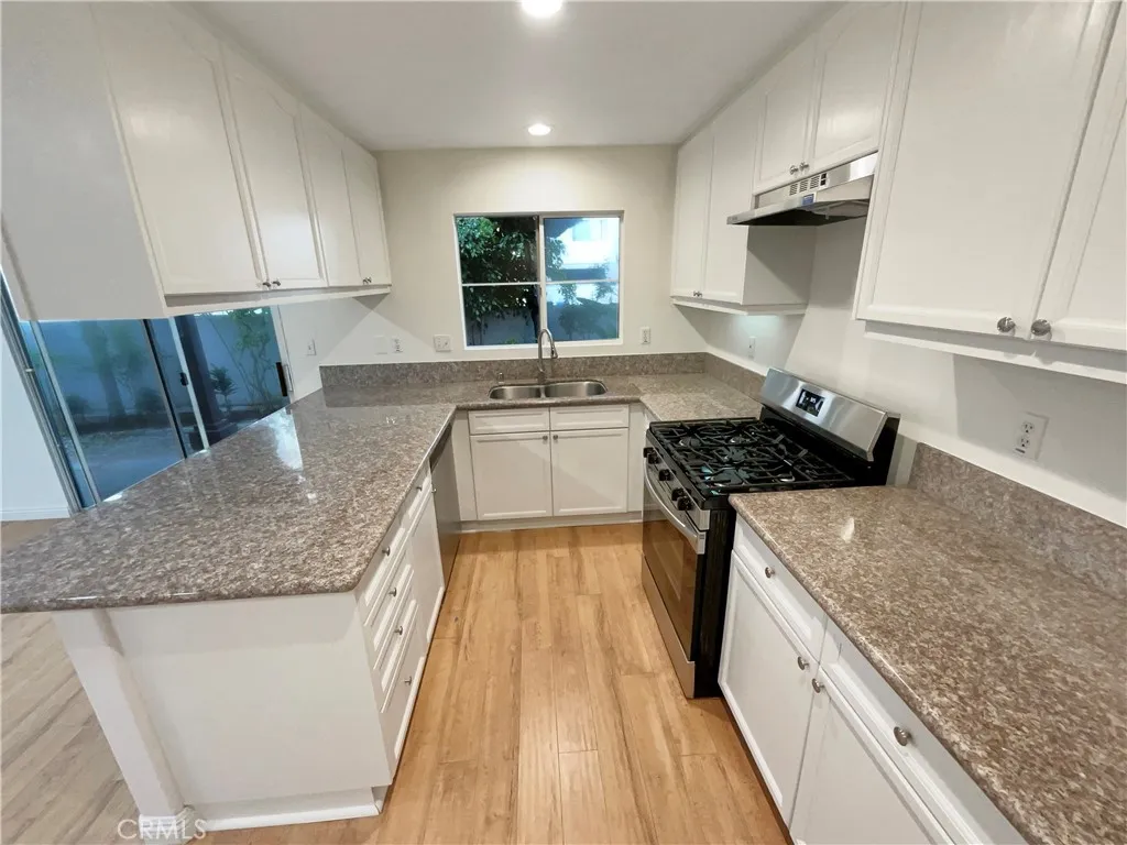 Additional image 39 of 3247 Garden Ln, Hawthorne, CA 90250