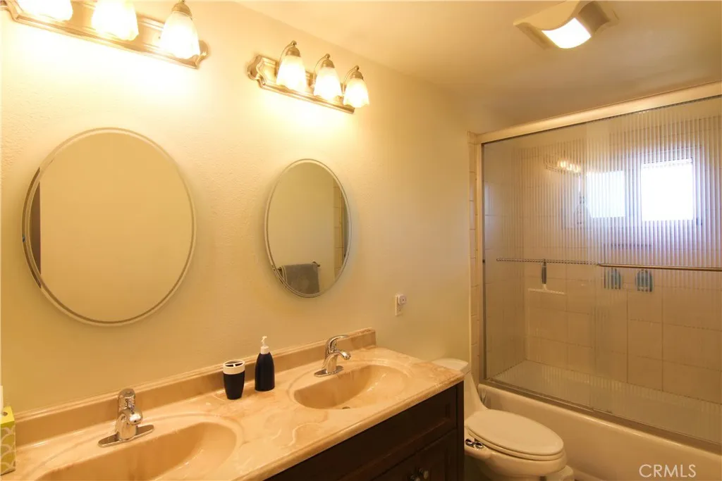 Additional image 29 of 18425 Saticoy Street Unit 4, Reseda, CA 91335