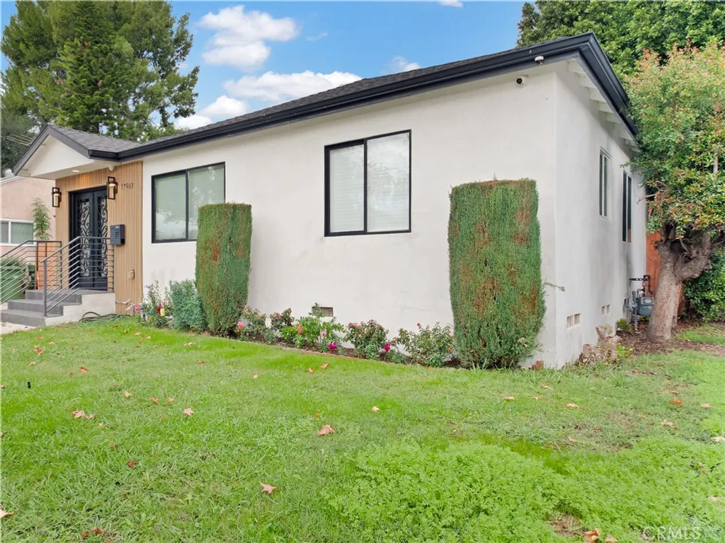 Additional image 32 of 17961 Martha Street, Encino, CA 91316