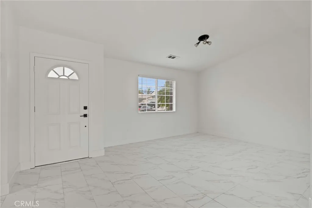 Additional image 8 of 333 Tanner Michael Dr, Bakersfield, CA 93308