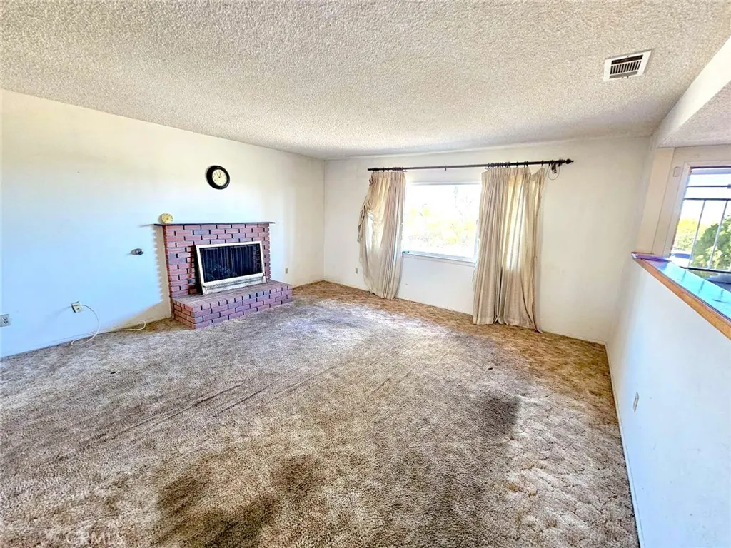 Additional image 4 of 16376 Alviso Ave, Victorville, CA 92394