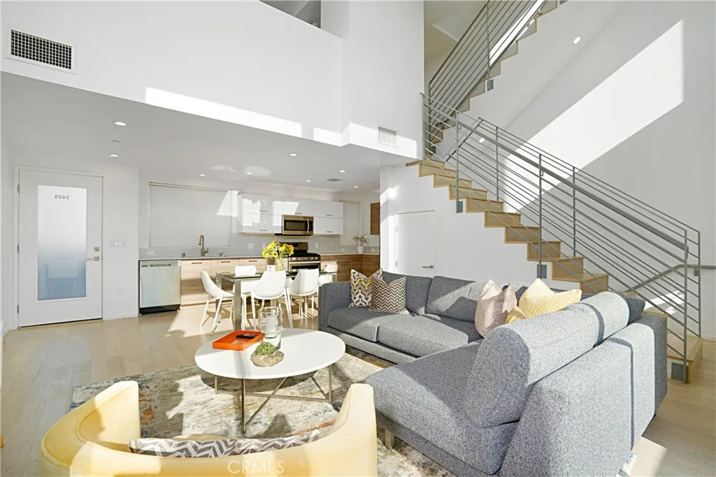 Additional image 45 of 5409 W Wilshire Vista Lane, Los Angeles, CA 90019