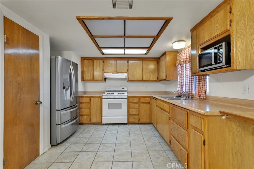 Additional image 8 of 15481 Ramona Rd, Apple Valley, CA 92307