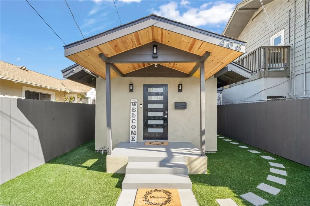 Additional image 24 of 408 Orange Ave, Long Beach, CA 90802