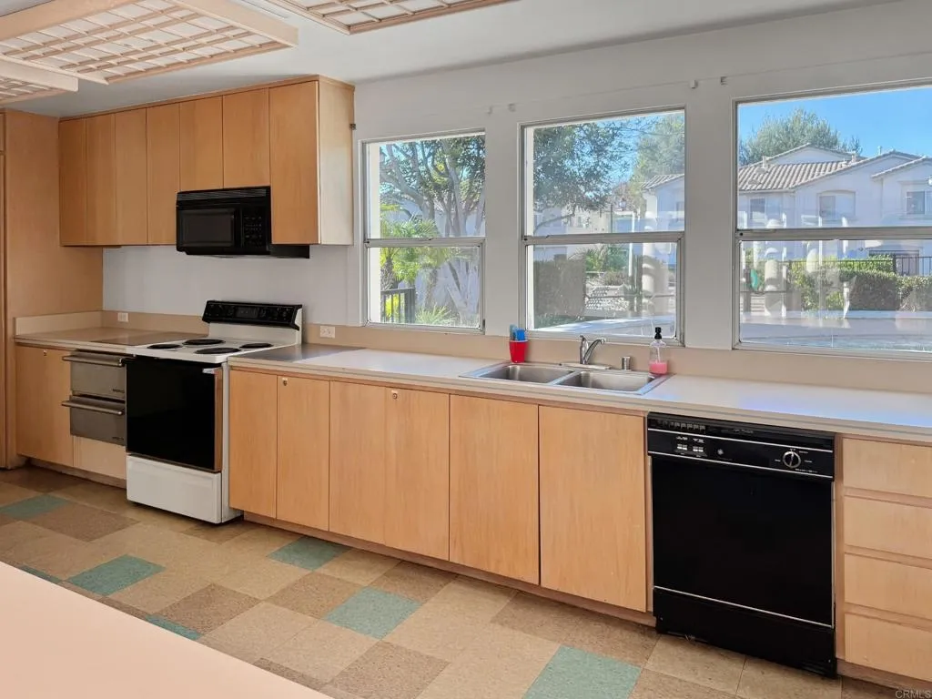 Additional image 126 of 18515 Caminito Pasadero Unit 347, San Diego, CA 92128