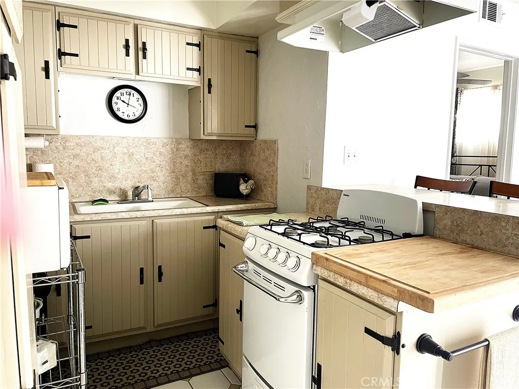 Additional image 62 of 22050 Tulsa, Chatsworth, CA 91311