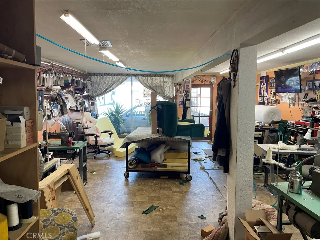 Additional image 64 of 1852 W 17th St, Santa Ana, CA 92706