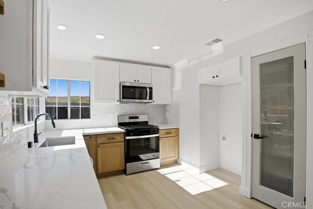 Additional image 5 of 7051 Idyllwild Lane, Riverside, CA 92503