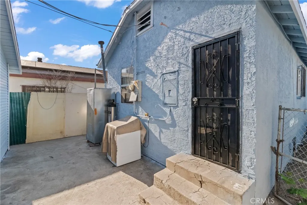 Additional image 13 of 1766 E 105th St, Los Angeles, CA 90002