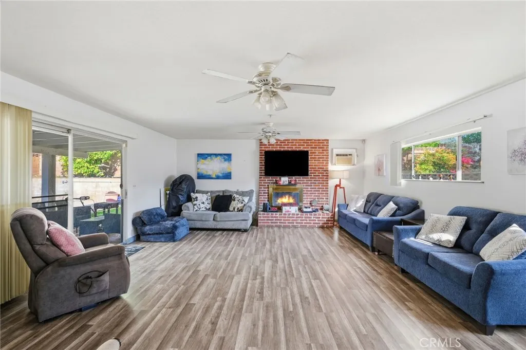 Additional image 46 of 27828 Parkvale Dr, Santa Clarita, CA 91350