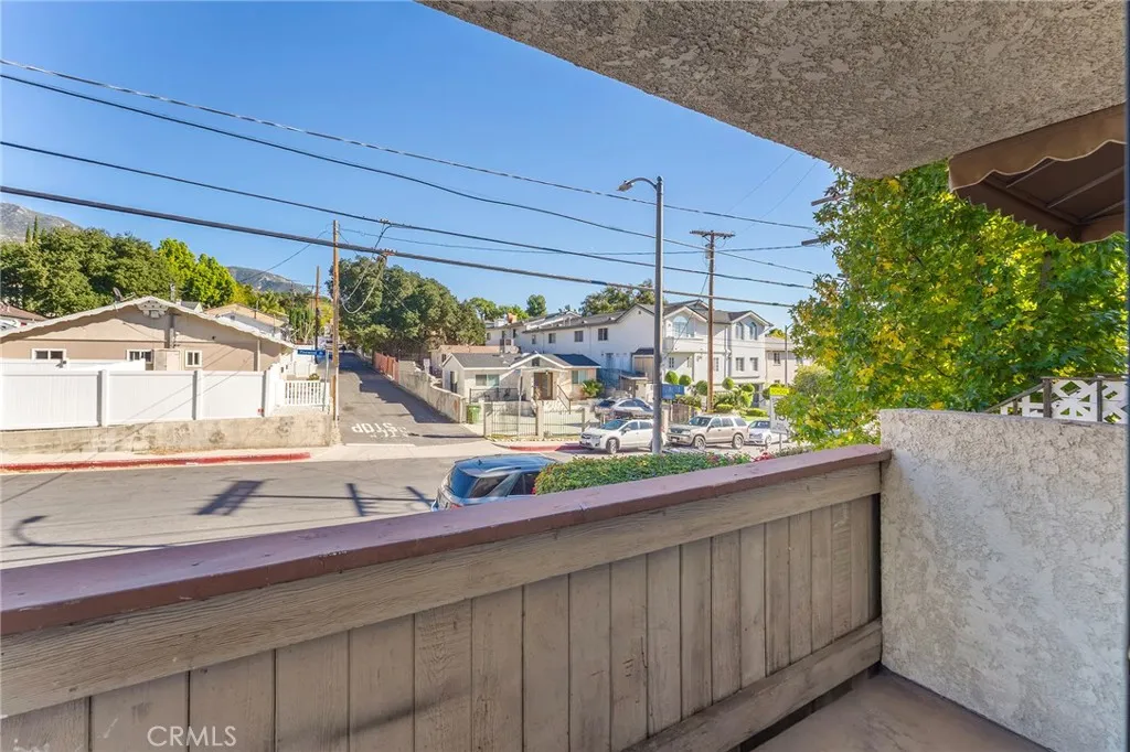 Additional image 6 of 10219 Pinewood Unit 2, Tujunga, CA 91042