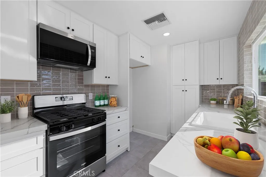 Additional image 21 of 8755 Colbath Avenue, Panorama City, CA 91402