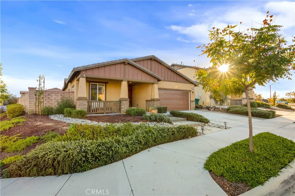 29723 Western Front Dr, Menifee, CA 92584 photo 2