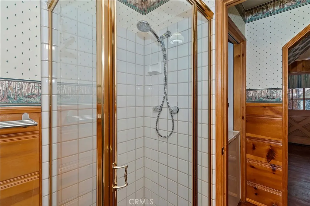 Additional image 60 of 41496 Oak St, Big Bear Lake, CA 92315